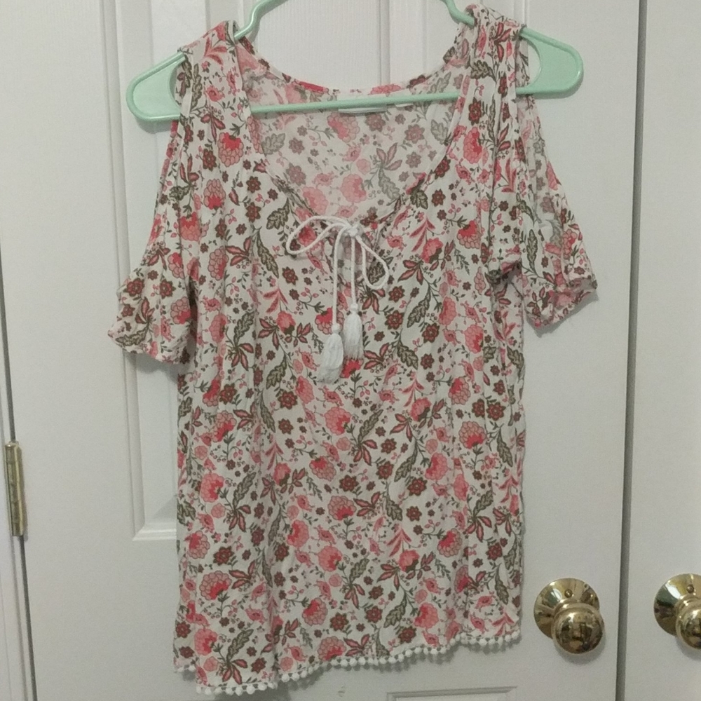 Floral Off the Shoulder Shirt